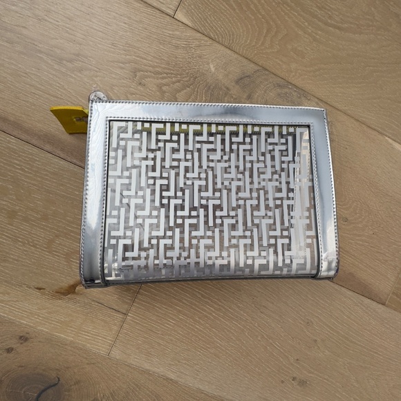 Trinny London The Chepstow Makeup Bag - Picture 2 of 7